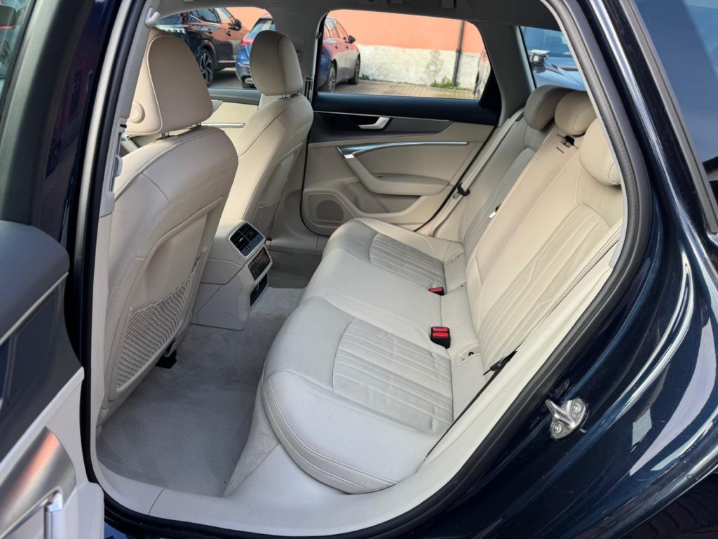 AUDI A6 Avant 45 2.0 TFSI quattro ultra S tronic Business - 19