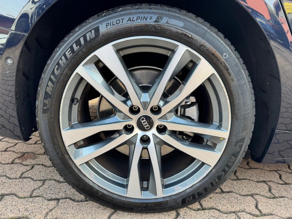 AUDI A6 Avant 45 2.0 TFSI quattro ultra S tronic Business - 23