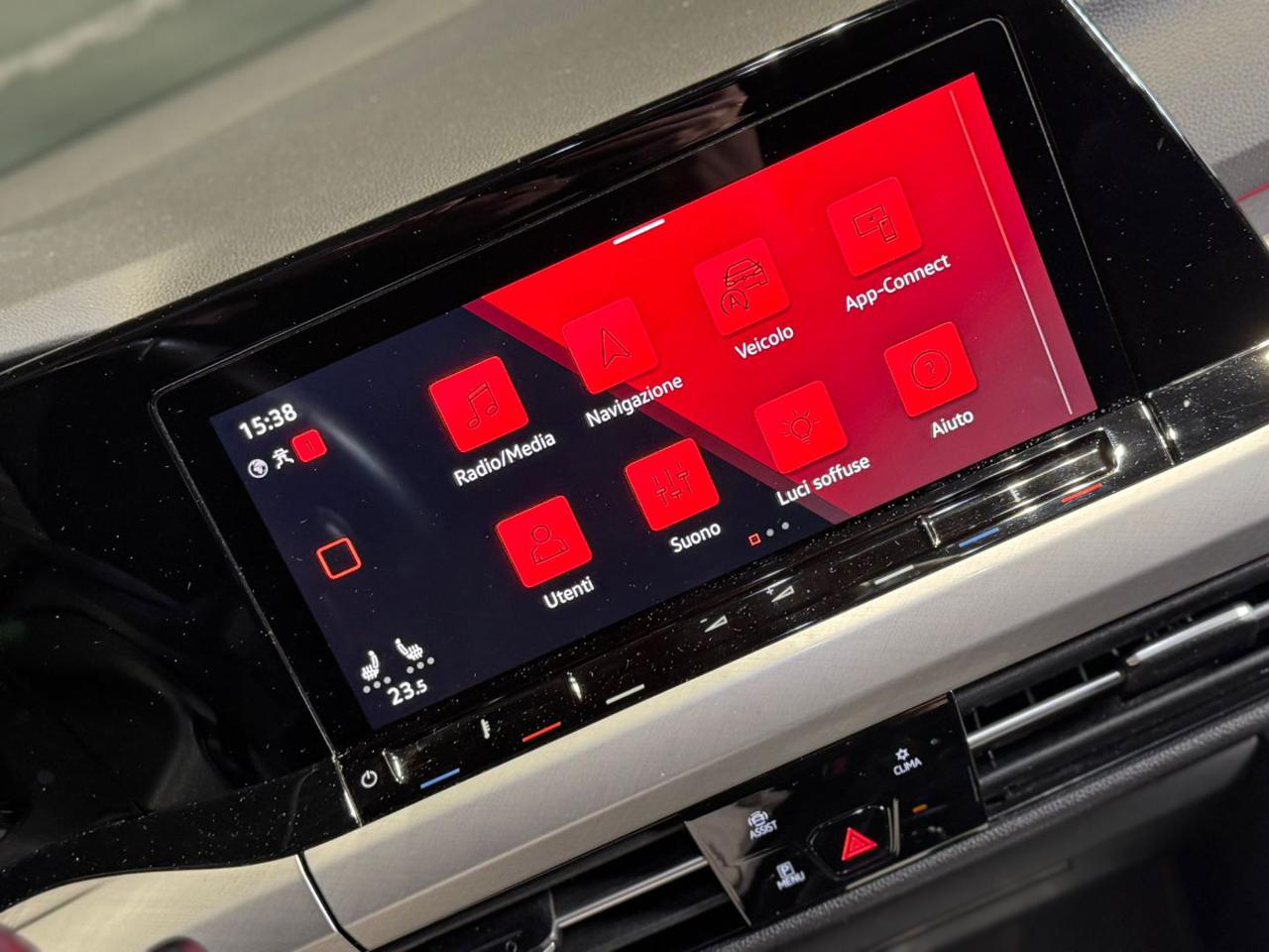 VOLKSWAGEN Golf 2.0 TDI DSG SCR Life - 14