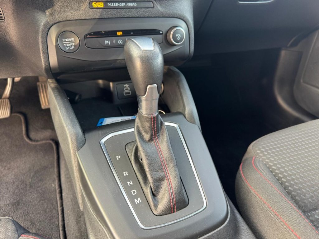 FORD Focus 1.0 EcoBoost Hybrid 125CV Powershift SW ST-Line De - 13