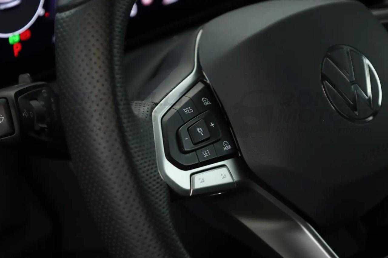 VOLKSWAGEN Tiguan 2.0 TDI 150CV DSG R LINE TETTO - NAVI - CERCHI 20 - 21