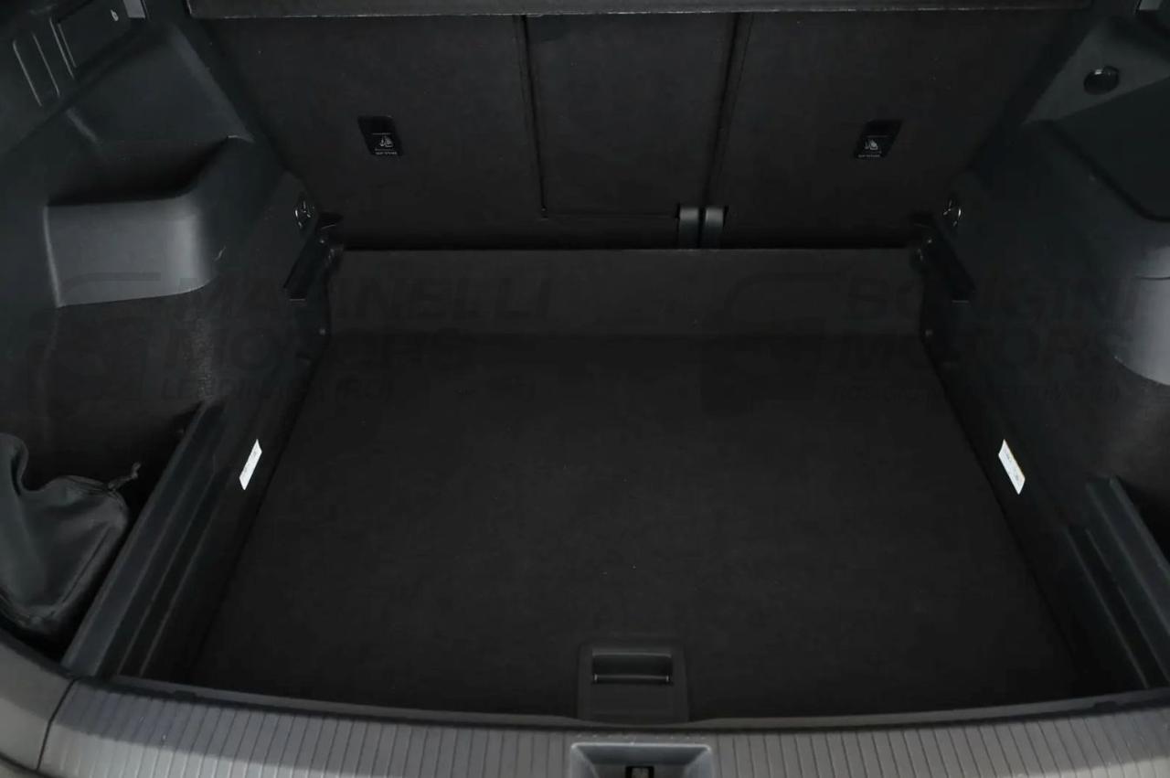 VOLKSWAGEN Tiguan 2.0 TDI 150CV DSG R LINE TETTO - NAVI - CERCHI 20 - 10