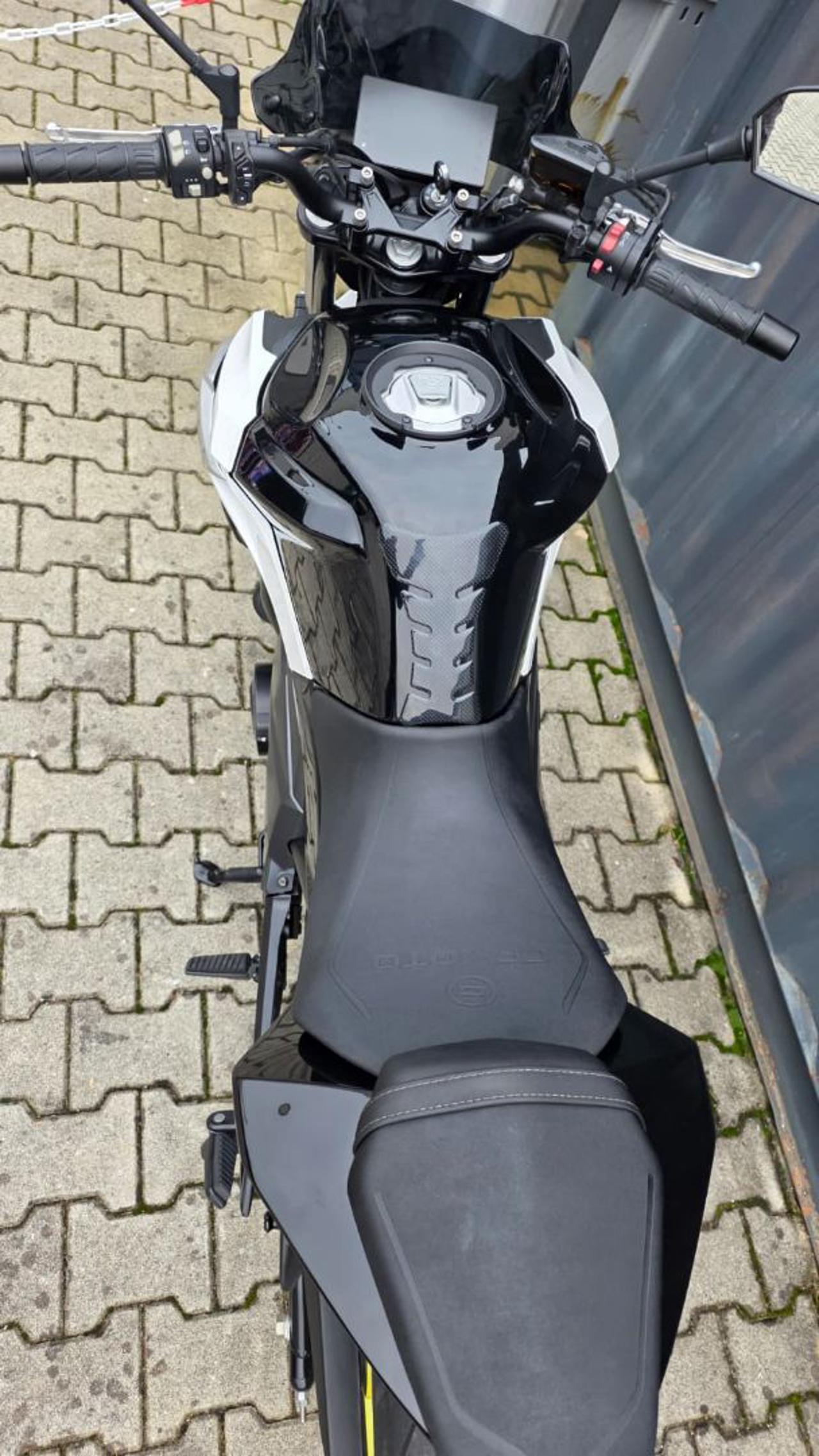 CF MOTO 650NK 2024 - 7