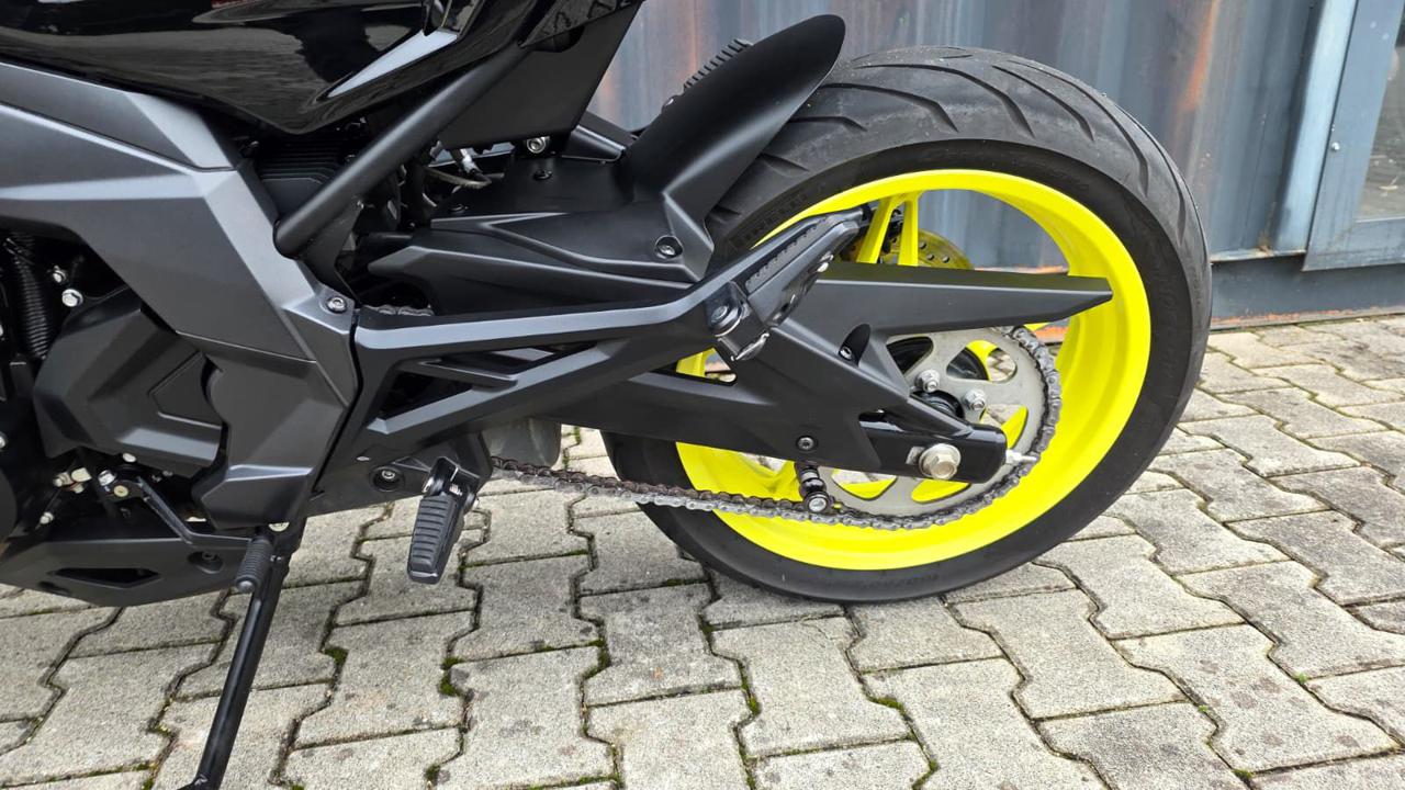 CF MOTO 650NK 2024 - 9