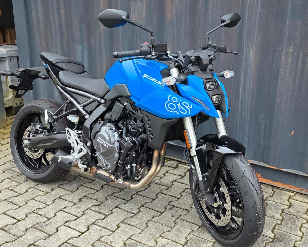 SUZUKI GSX-8S 2026 - 5