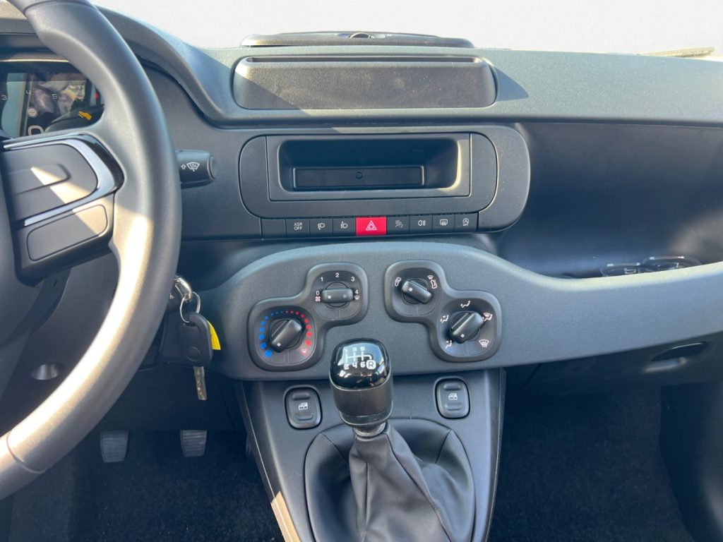 FIAT New Panda # 1.0 FireFly S&S Hybrid Pop KM0 - 11