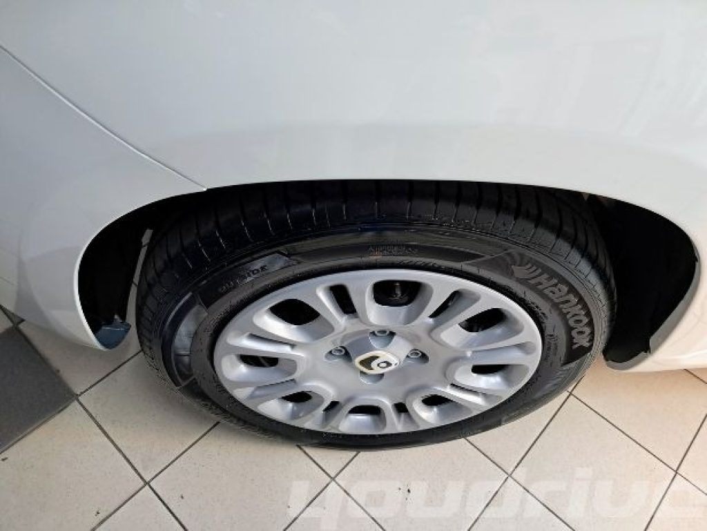 FIAT New Panda / 1.0 FireFly S&S Hybrid Pop KM0 - 16