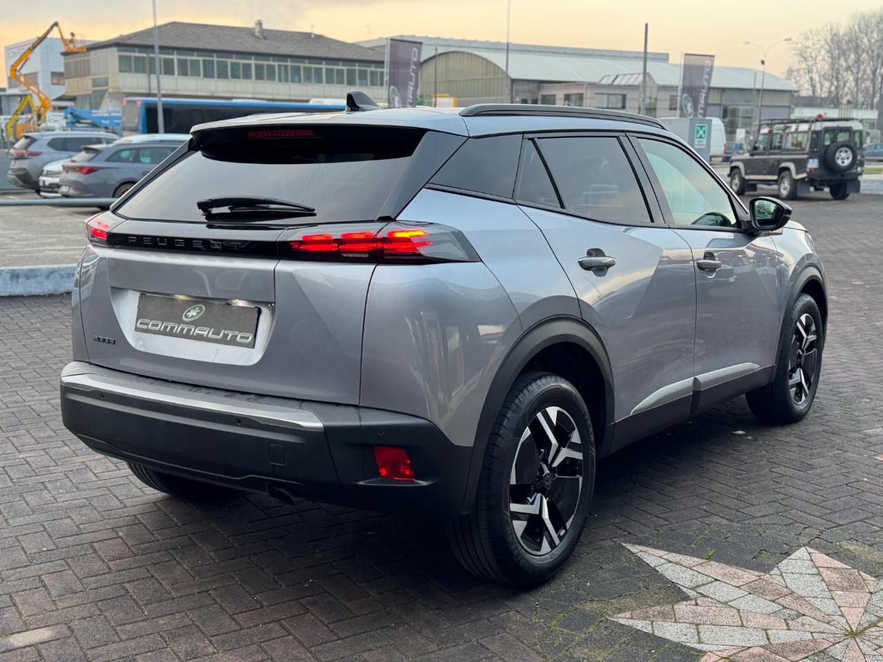 PEUGEOT 2008 PureTech 100 S&S Allure - 4