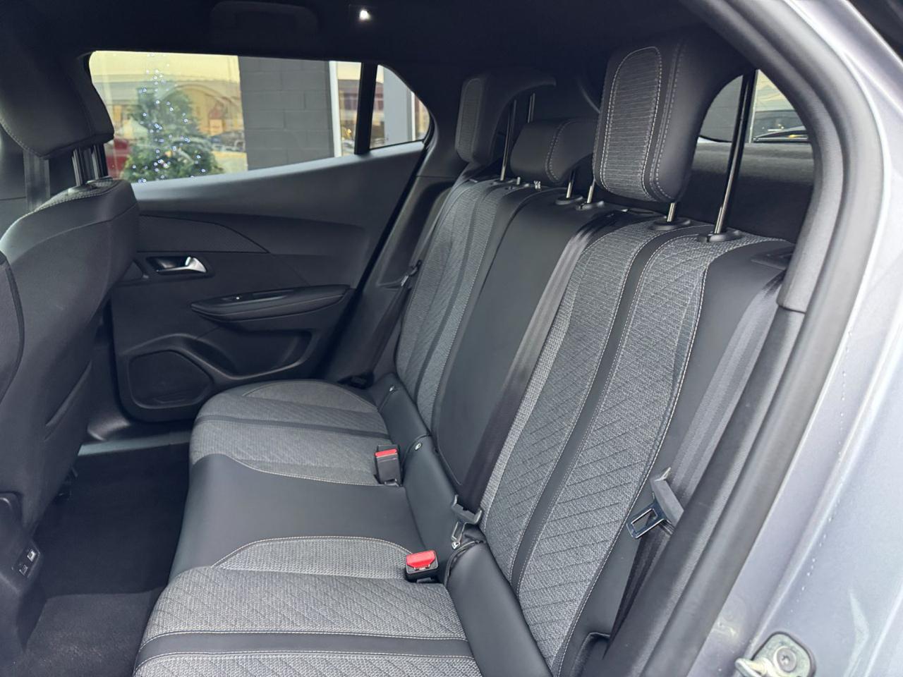 PEUGEOT 2008 PureTech 100 S&S Allure - 25