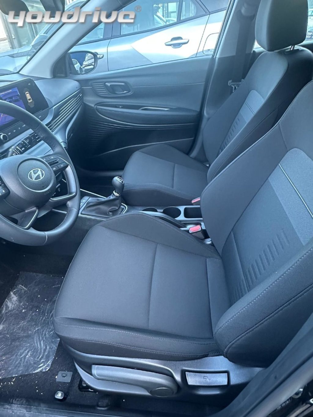 HYUNDAI Bayon / 1.2 MPI MT XLine KM0 - 9