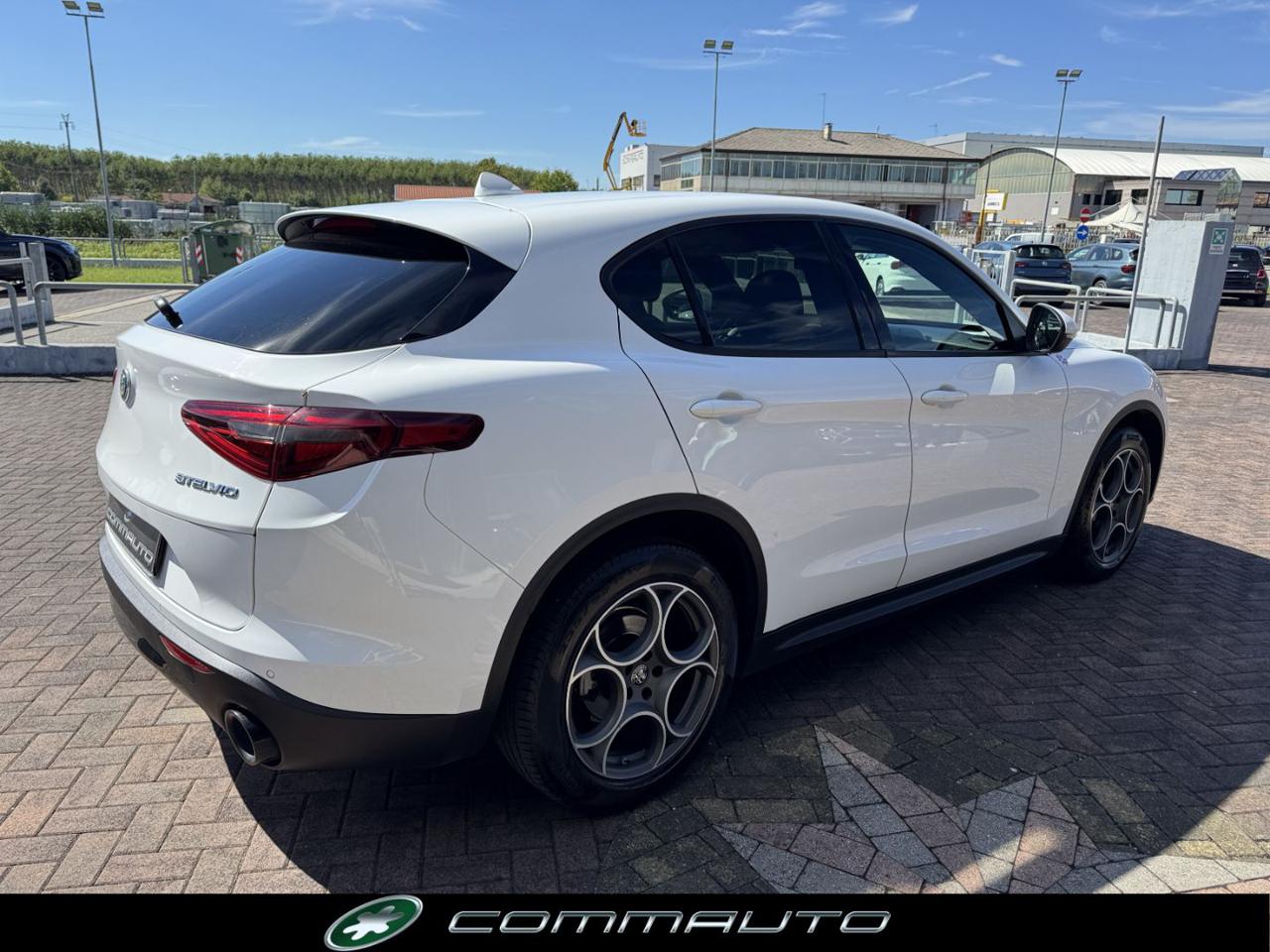 ALFA ROMEO Stelvio 2.2 Turbodiesel 190 CV AT8 Q4 Sprint - 5