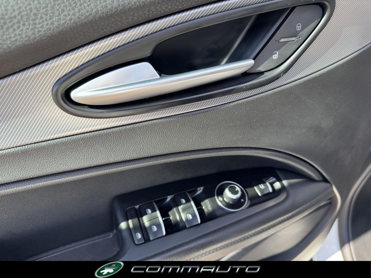 ALFA ROMEO Stelvio 2.2 Turbodiesel 190 CV AT8 Q4 Sprint - 11