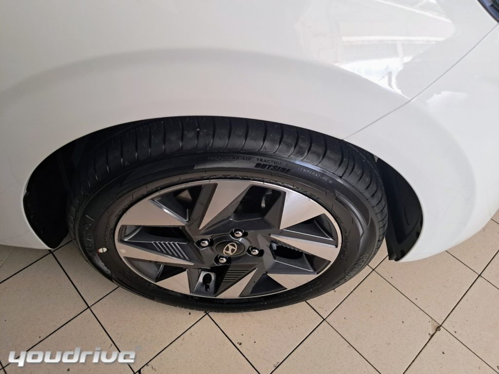 HYUNDAI i10 / 1.0 GPL ORIGINALE CASA Connectline KM0 - 19