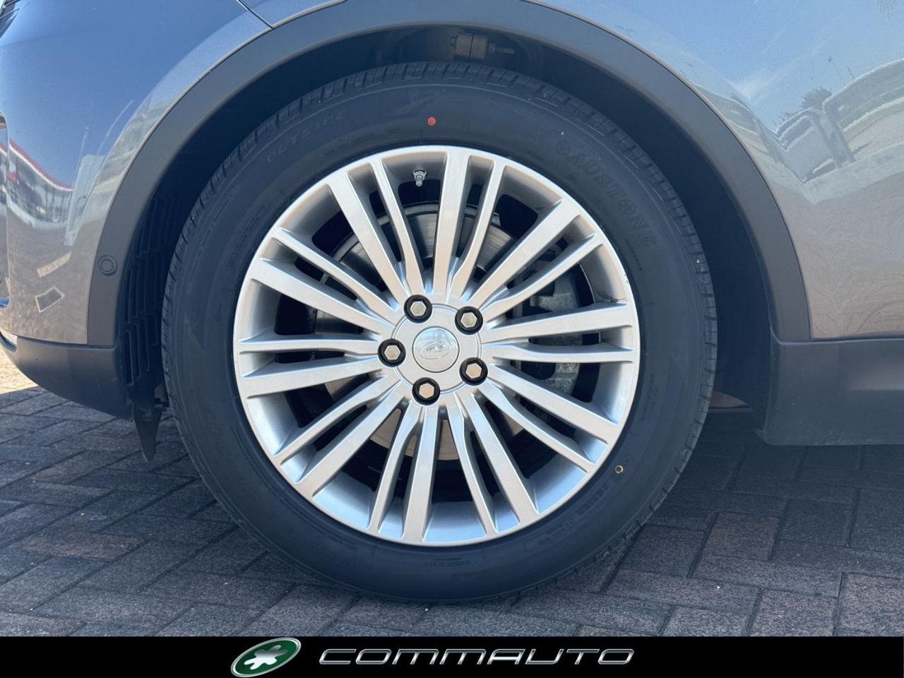 LAND ROVER Discovery 3.0 TD6 249 CV HSE 7p - 8