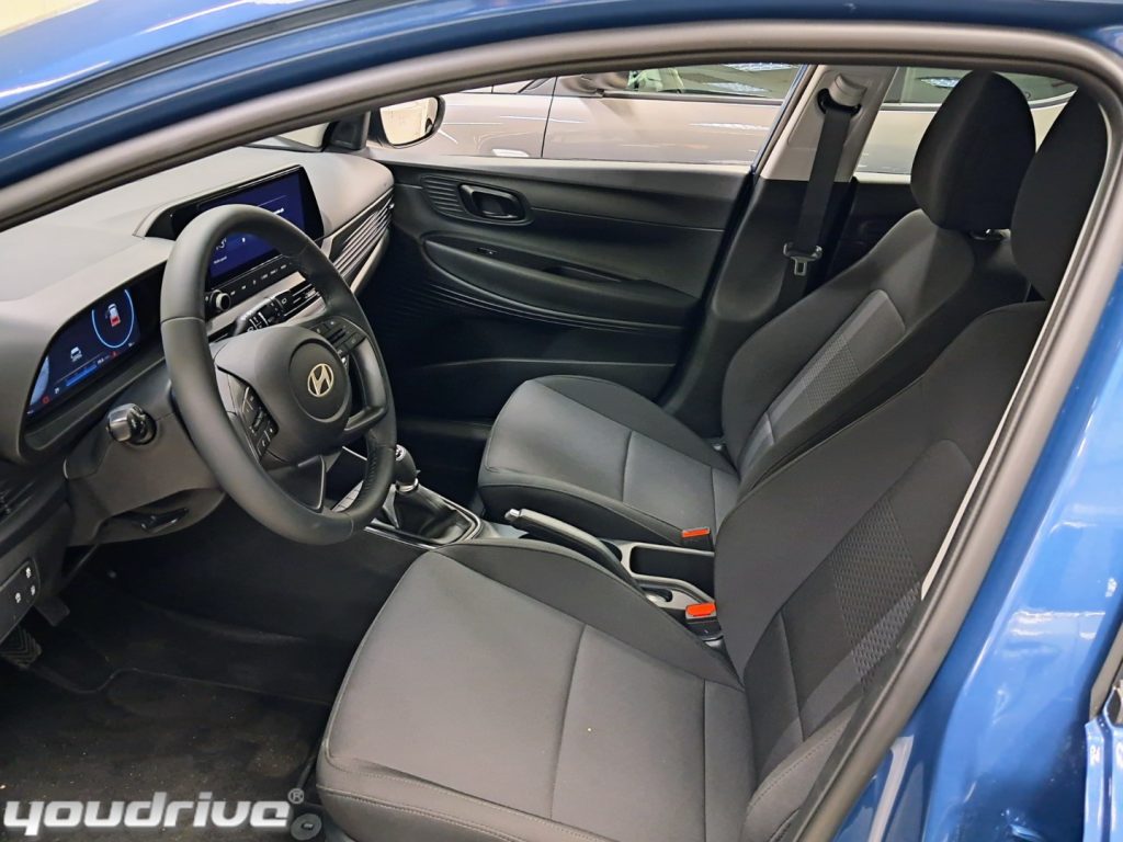 HYUNDAI i20 / 1.2 MPI GPL ORIGINALE CASA Connectline KM0 - 8