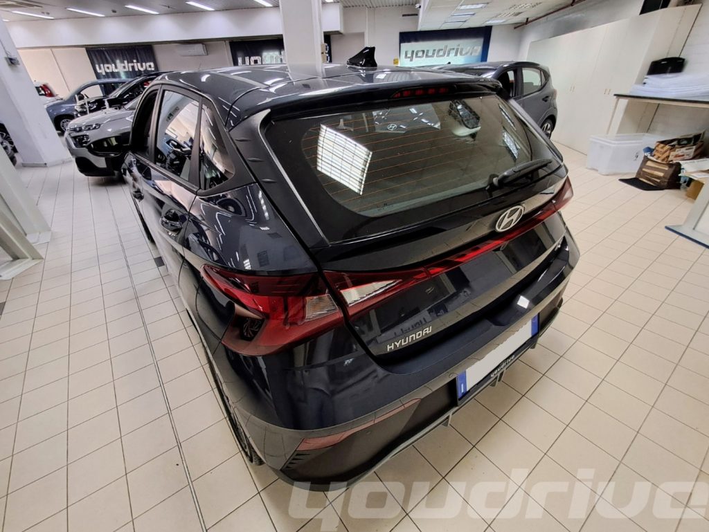 HYUNDAI i20 / 1.2 MPI MT GPL Connectline MY 25 KM0 - 21