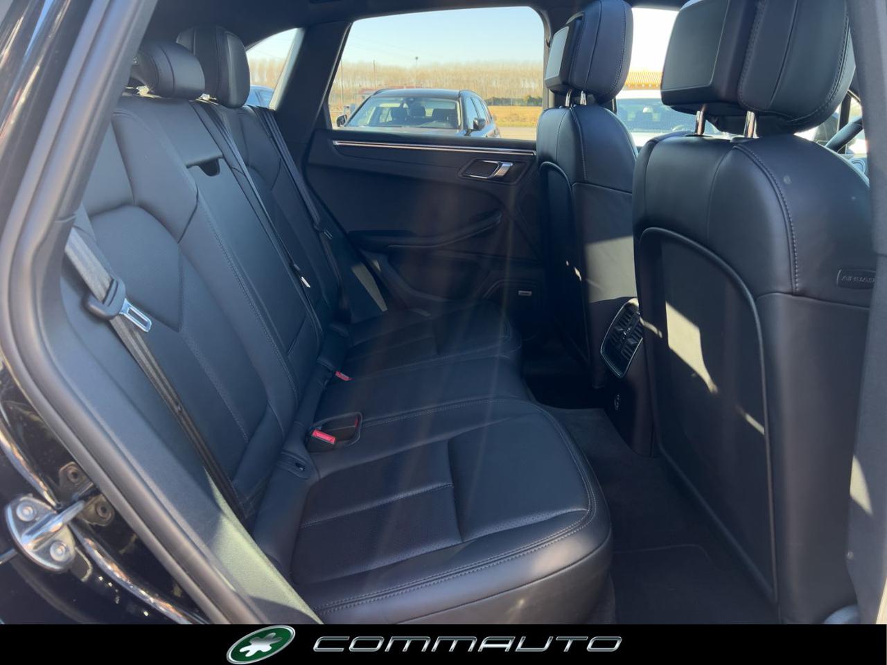 PORSCHE Macan 2.0 265CV PDK PASM - TETTO PANO - SPORT CHRONO - 31