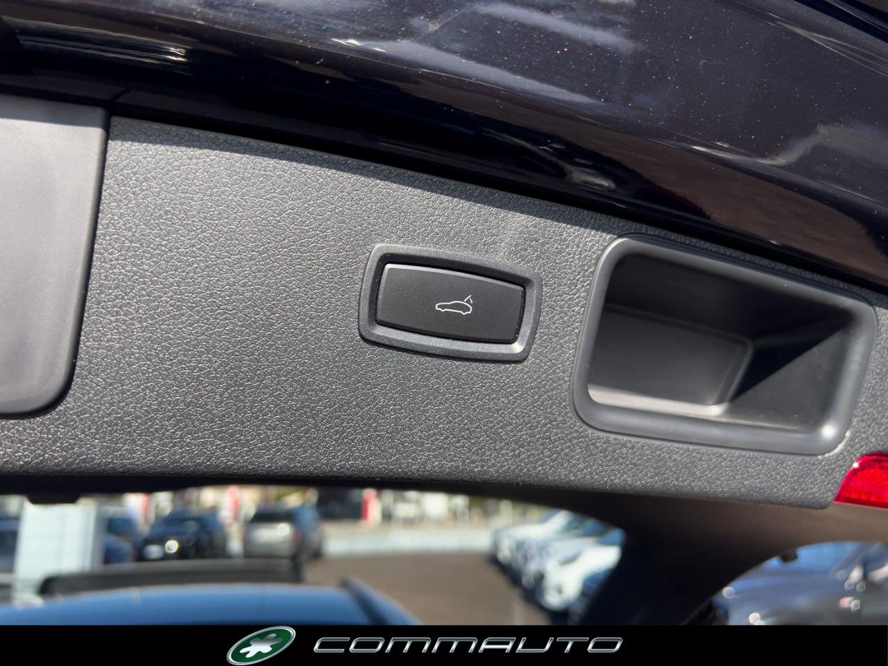 PORSCHE Macan 2.0 265CV PDK PASM - TETTO PANO - SPORT CHRONO - 30