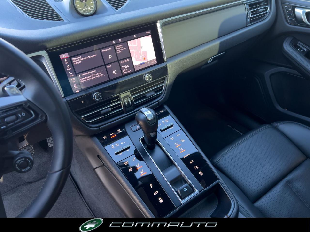 PORSCHE Macan 2.0 265CV PDK PASM - TETTO PANO - SPORT CHRONO - 18