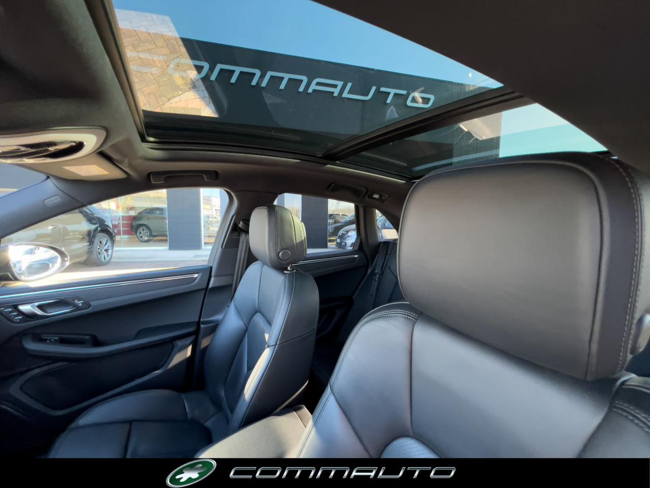 PORSCHE Macan 2.0 265CV PDK PASM - TETTO PANO - SPORT CHRONO - 17