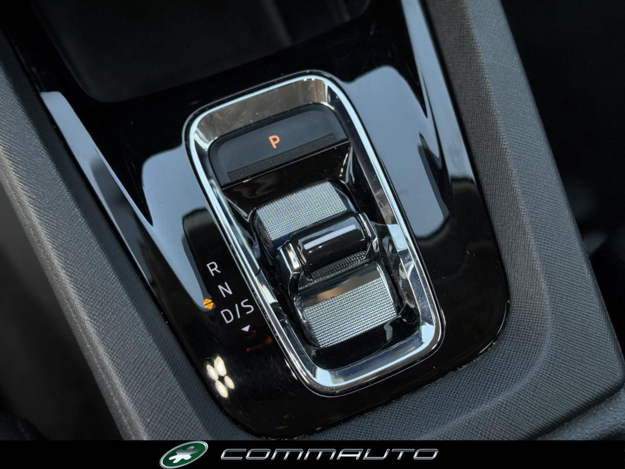 SKODA Octavia 2.0 TDI EVO SCR DSG Executive - 25