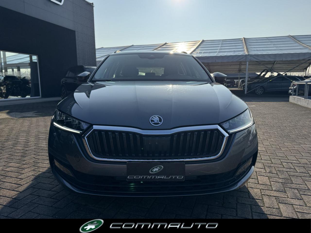 SKODA Octavia 2.0 TDI EVO SCR DSG Executive - 2