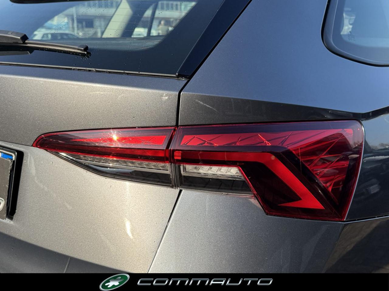 SKODA Octavia 2.0 TDI EVO SCR DSG Executive - 8