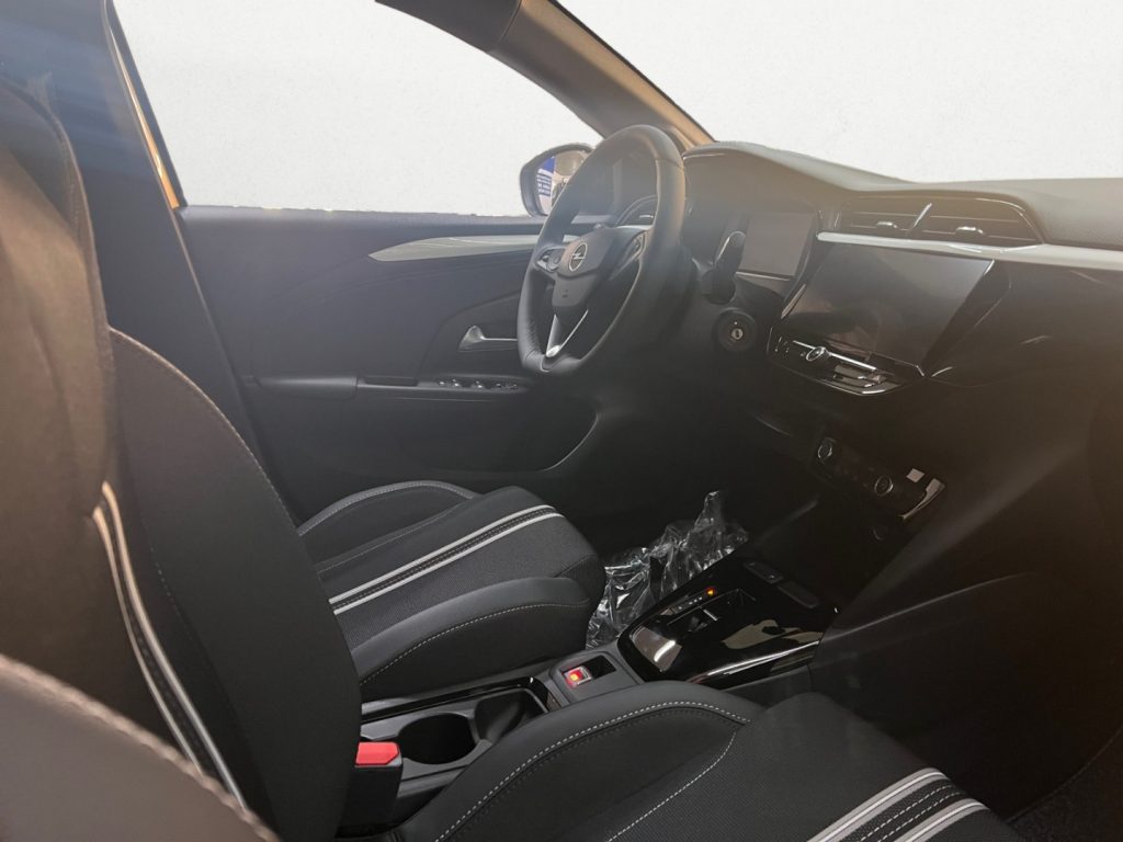 OPEL Corsa / 1.2 100 CV aut. GS KM0 - 15