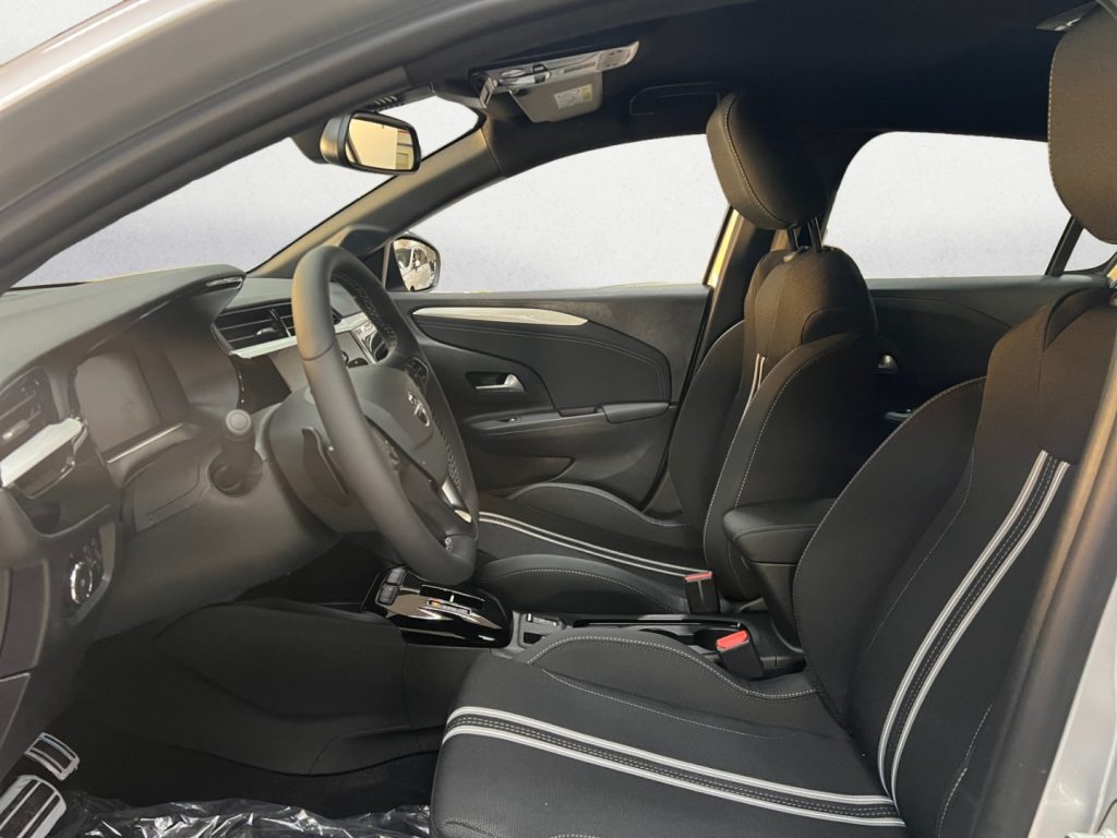 OPEL Corsa / 1.2 100 CV aut. GS KM0 - 9