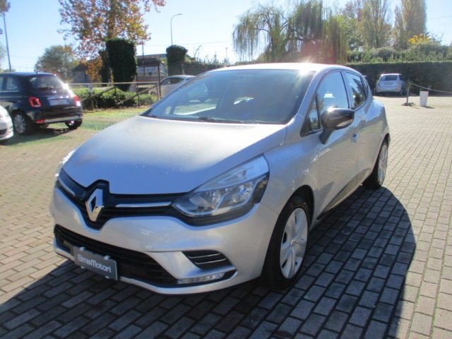 RENAULT Clio Argento metallizzato