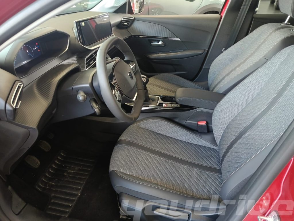 PEUGEOT 208 / PureTech 100 Stop&Start 5 porte Allure KM0 - 8