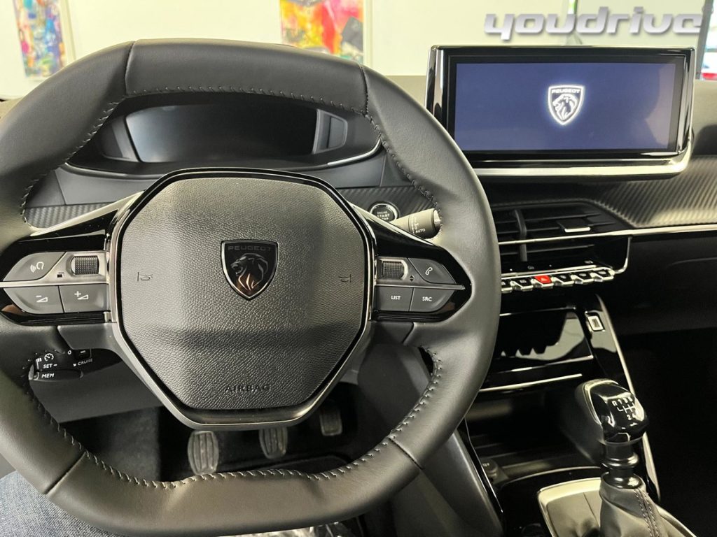 PEUGEOT 2008 / PureTech 100 S&S Allure KM0 - 7
