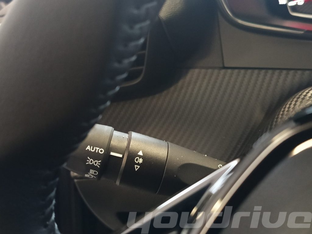 PEUGEOT 2008 / PureTech 100 S&S Style KM0 - 14