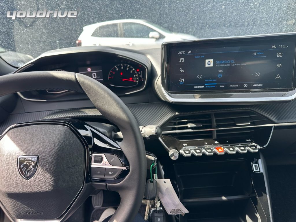 PEUGEOT 2008 / PureTech 100 S&S Style KM0 - 11