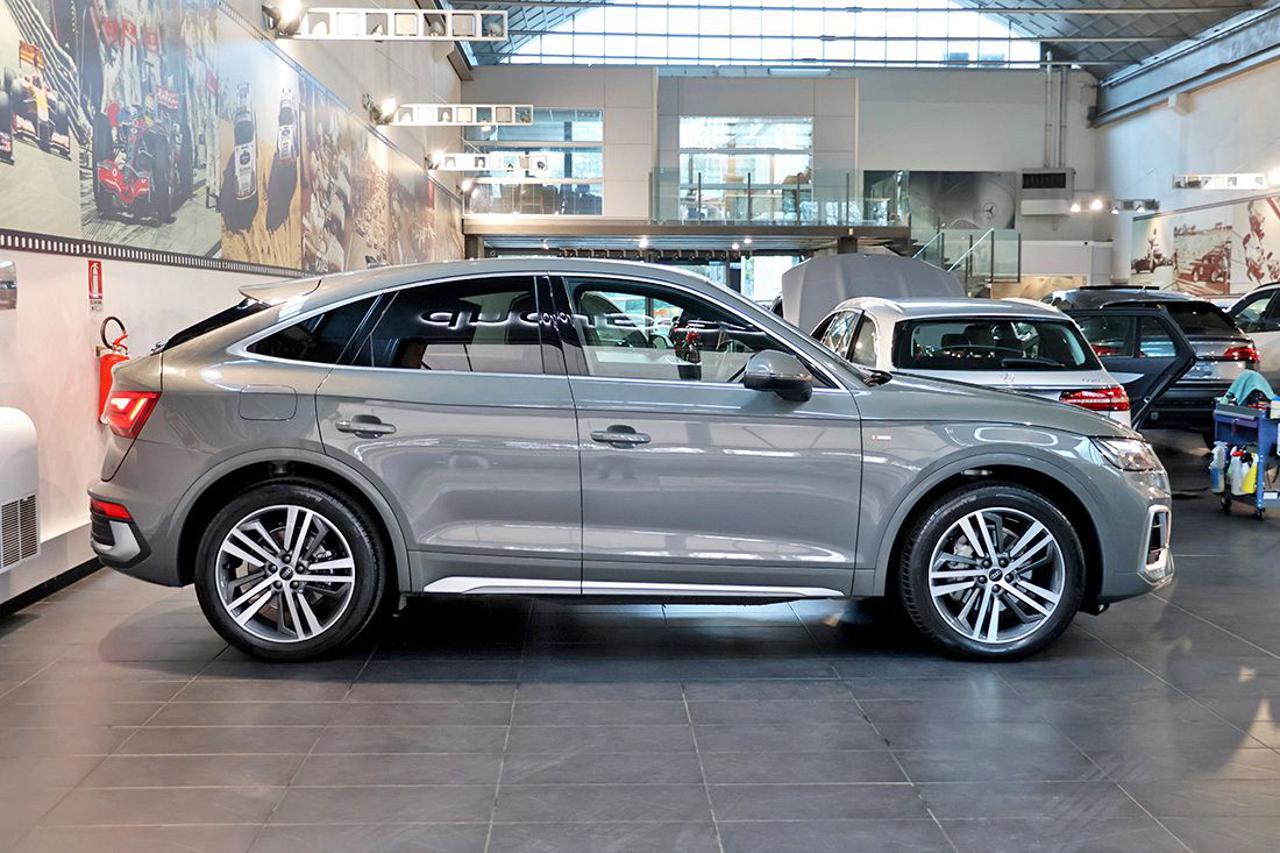 AUDI Q5 35 TDI Sportback S-Tronic S-Line Plus - 2