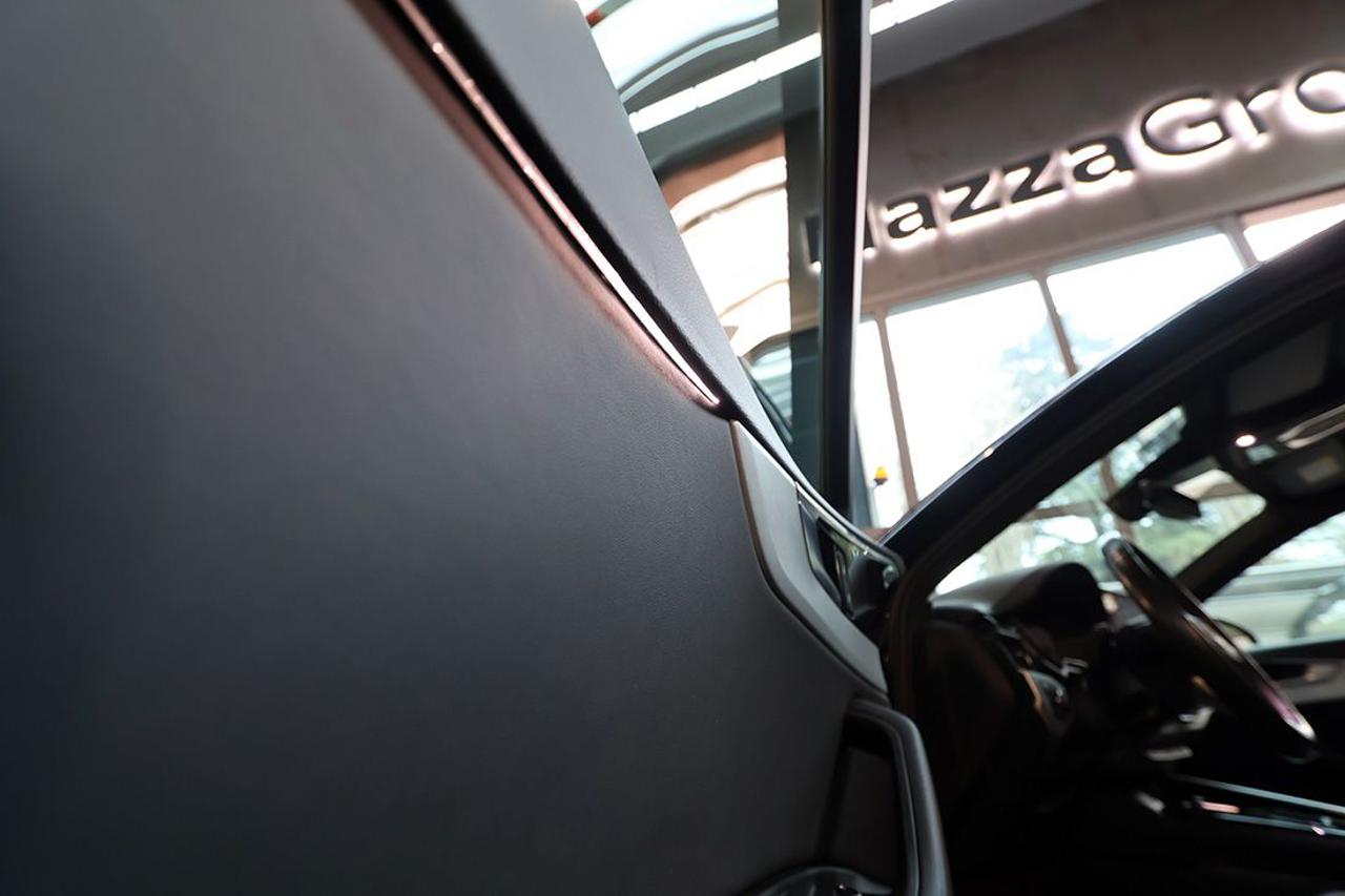 AUDI A4 35 TDI S-Tronic S-Line - 37