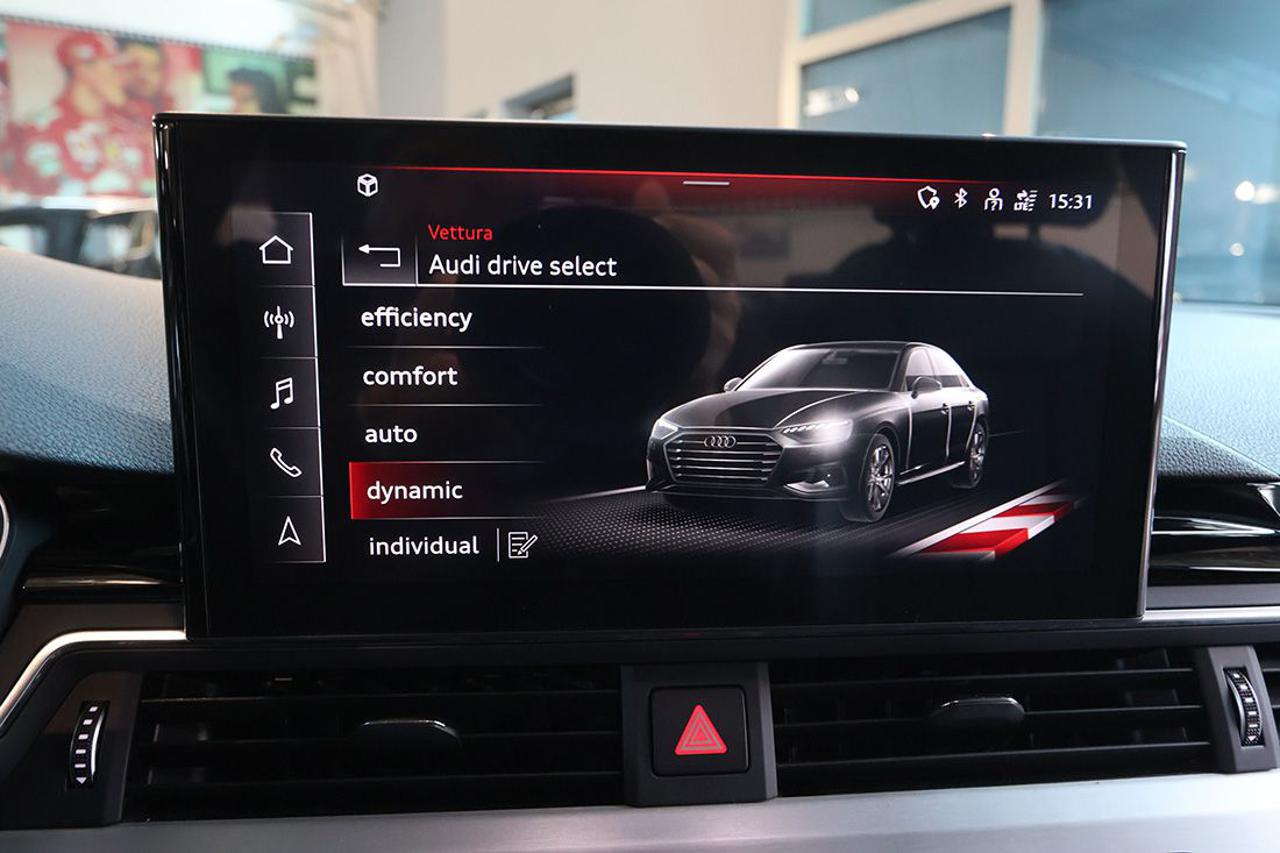 AUDI A4 35 TDI S-Tronic S-Line - 25