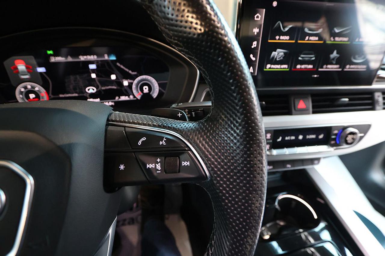 AUDI A4 35 TDI S-Tronic S-Line - 21