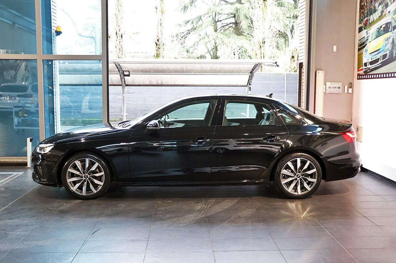 AUDI A4 35 TDI S-Tronic S-Line - 3