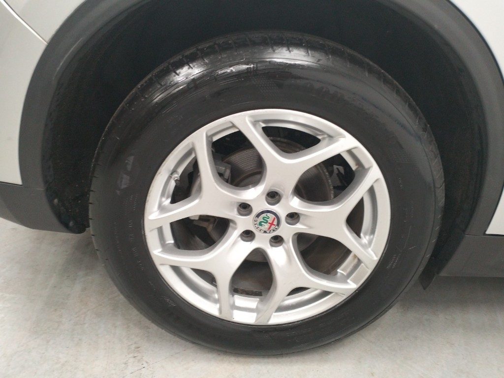 ALFA ROMEO Stelvio 2.2 Turbodiesel 190 CV AT8 Q4 Executive - 8