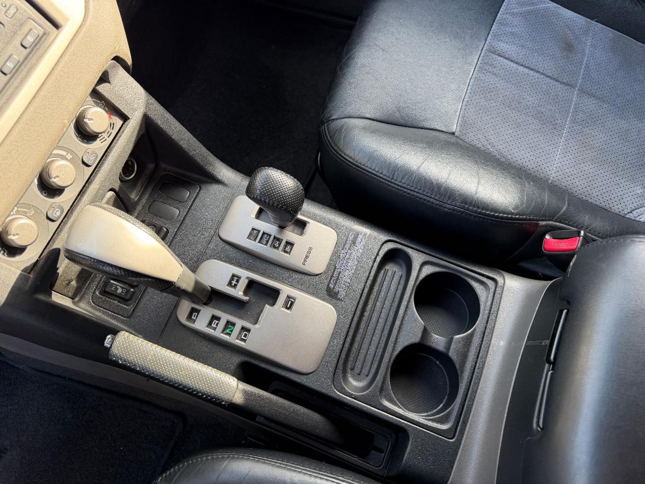 MITSUBISHI Pajero 3.2 16V DI-D 3p. aut. Intense - 16