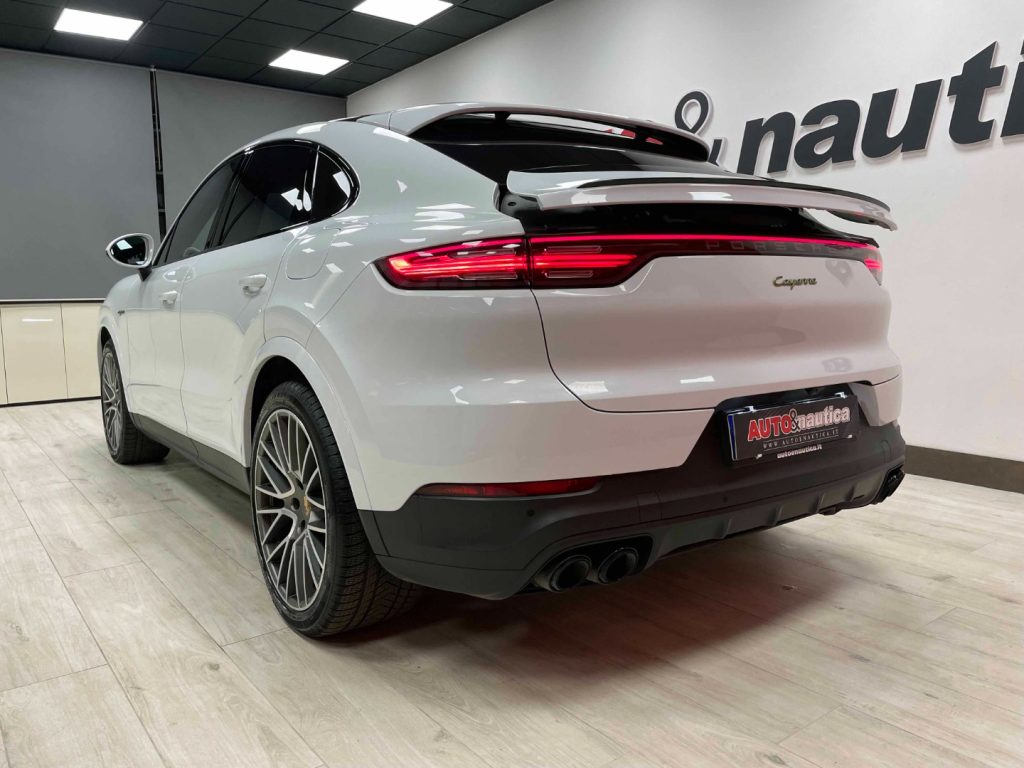 PORSCHE Cayenne COUPE 3.0 V6 E-HYBRID PLATINUM - IVA DEDUCIBILE - 9