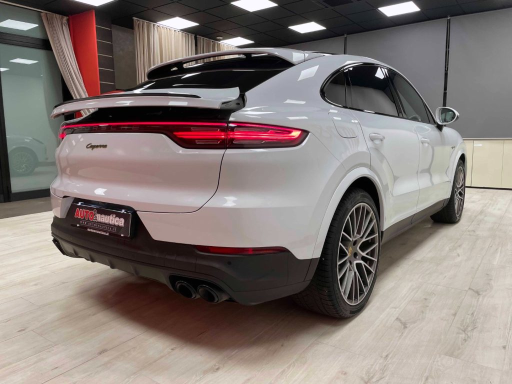 PORSCHE Cayenne COUPE 3.0 V6 E-HYBRID PLATINUM - IVA DEDUCIBILE - 12