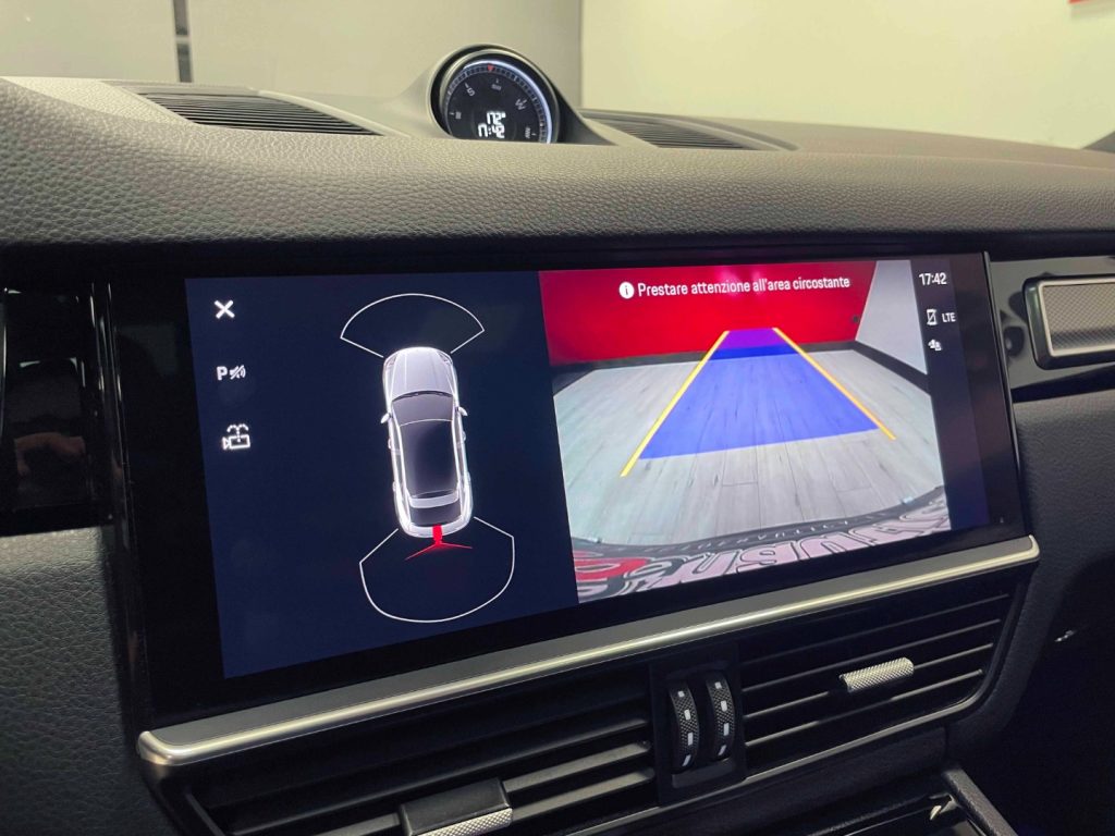 PORSCHE Cayenne COUPE 3.0 V6 E-HYBRID PLATINUM - IVA DEDUCIBILE - 26