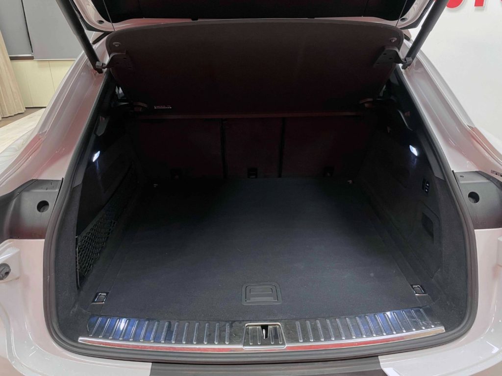 PORSCHE Cayenne COUPE 3.0 V6 E-HYBRID PLATINUM - IVA DEDUCIBILE - 29