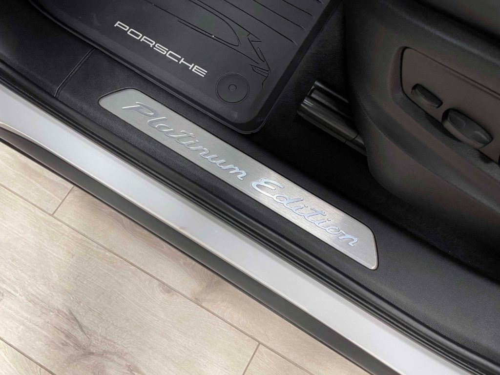 PORSCHE Cayenne COUPE 3.0 V6 E-HYBRID PLATINUM - IVA DEDUCIBILE - 43