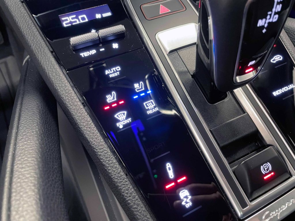 PORSCHE Cayenne COUPE 3.0 V6 E-HYBRID PLATINUM - IVA DEDUCIBILE - 54