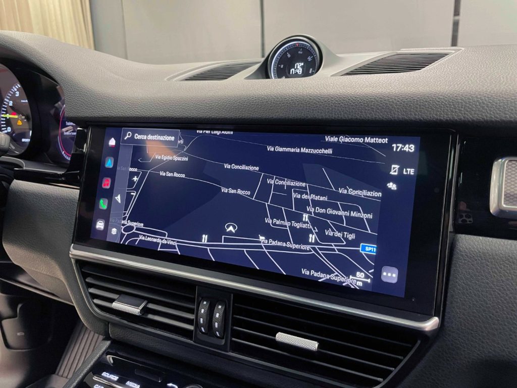 PORSCHE Cayenne COUPE 3.0 V6 E-HYBRID PLATINUM - IVA DEDUCIBILE - 59