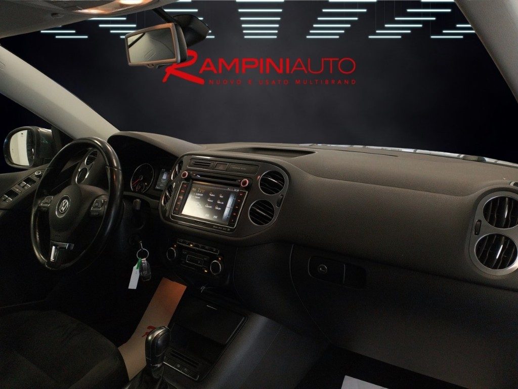 VOLKSWAGEN Tiguan 2.0 TDI 140 CV 4MOTION DSG Pronta Consegna - 19