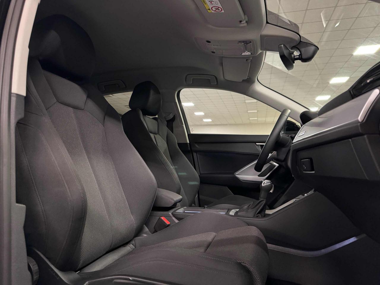 AUDI Q3 SPB 35 TFSI S tronic S line edition - 11